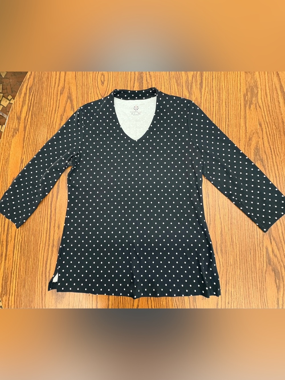 Isaac Mizrahi Black V-Neck Long Sleeve Tee with White Polka Dots